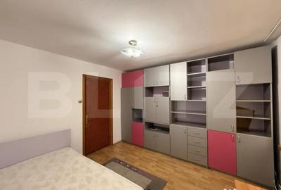 Apartament cu 4 camere decomandat în Rovine - 4