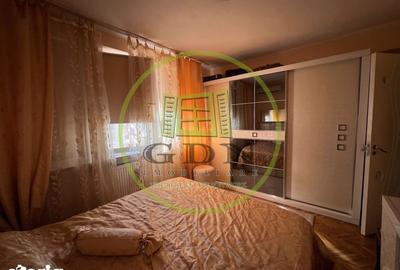 Apartament cu 3 camere semidecomandat, mobilat în Central - 3