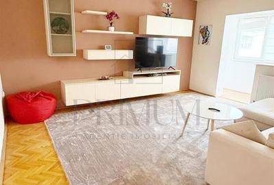 Apartament cu 3 camere decomandat în Dâmbovița