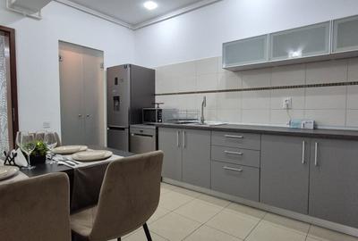 Apartament cu 3 camere semidecomandat în Brâncoveanu