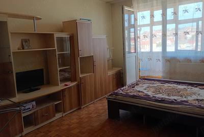 Garsonieră decomandată în Decebal - 5