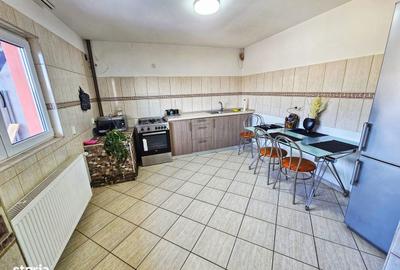 Casă cu 5 camere cu Teren 201 Mp în Bereasca - 6