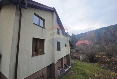 Casa /Vila de vanzare in Durau - 53