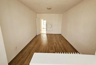 OLIMPIA STADION - BLOC IZOLAT - LIFT - 3 camere - rulouri - 10
