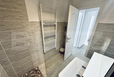 APARTAMENT 3 CAMERE DECOMANDAT IN ZONA DEOSEBITA CU VEDERE S - 3