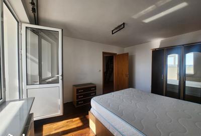 Apartament cu 5 camere decomandat în Craiovei - 3