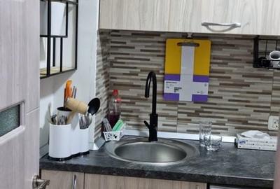 Garsonieră, mobilată în Titan