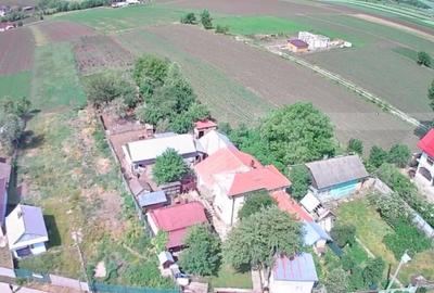 Teren de 2000 mp, în Central