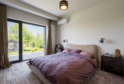 Casă individuală cu 5 camere cu Teren 3000 Mp în Izvorani - 9