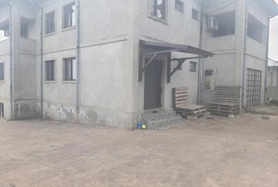 Casă cu 6 camere în Central - 2