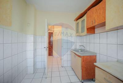 Apartament cu 3 camere de vanzare, zona Rogerius - 4