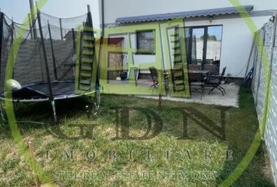 Duplex cu 5 camere cu Canalizare în Preajba - 2