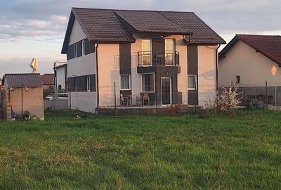 Casă cu 5 camere cu Teren 350 Mp în Micești - 3
