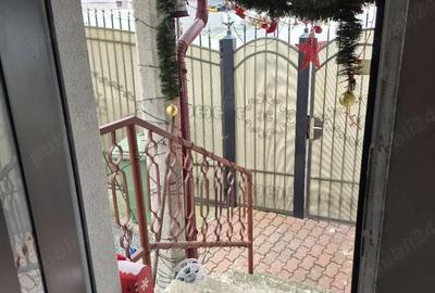 Casă cu 5 camere cu Teren 2850 Mp în Aradul Nou - 3