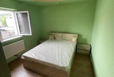 De vanzare apartament cu 3 camere, etajul 2, Dealul Florilor - 7