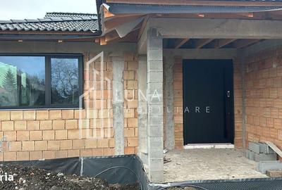 Casă cu 5 camere cu Teren 3566 Mp în Calea Voinicenilor - 6