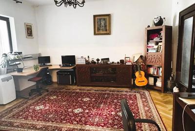 4 camere Magheru, interbelic, circular,2 balcoane, 2 băi geam, terasă, boxă, ASE - 4