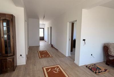 Casă cu 4 camere în Cionchești - 6