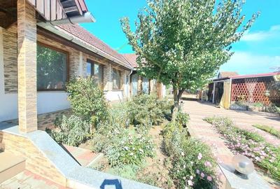 Casa individuala spatioasa, renovata total pe parter I Recas - 2