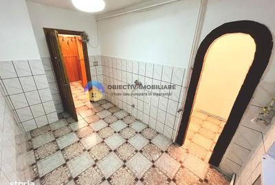 Apartament cu 3 camere decomandat în Valea Albă - 4