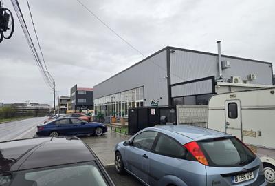 Spațiu comercial, de 1,000 mp, în Central - 3