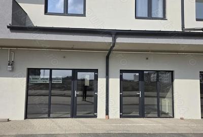 Spațiu comercial, de 70 mp, în Central - 3