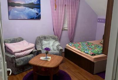 Casă cu 4 camere în Central - 2