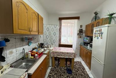 Apartament de vanzare 3 camere | 68 mp | Central - 12