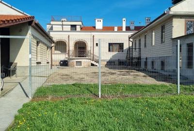 Casă cu 4 camere cu Teren 1457 Mp în Spitalul Județean - 1