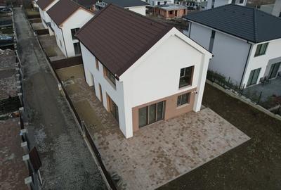 Casă individuală cu 5 camere cu Canalizare în Chinteni - 2