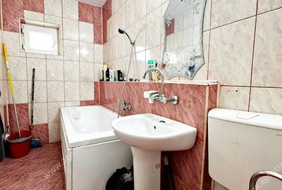 Apartament cu 3 camere decomandat, situat in Micro 20 – 77,18  mp! 	 - 8