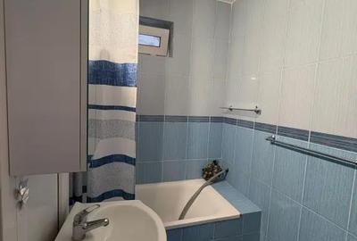 Apartament cu 3 camere decomandat în Micro 6 - 5