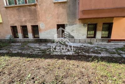Garsonieră decomandată în Central - 6