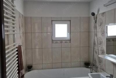 Apartament cu 3 camere decomandat în Între Lacuri - 9