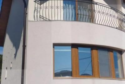 Casă cu 4 camere cu Teren 764 Mp în Central - 16