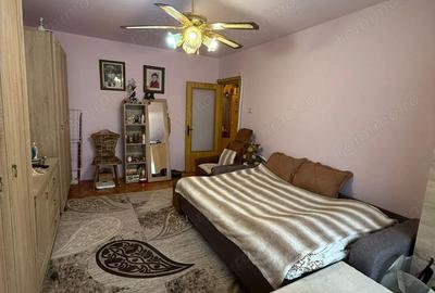 Apartament cu 2 camere decomandat în Girocului - 11