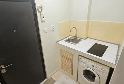 Garsonieră decomandată, mobilată în Poarta 6 - 6