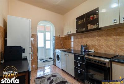 Casă cu 4 camere cu Teren 1149 Mp în Poian - 5