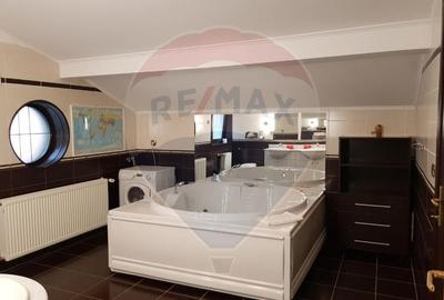 Hotel/pensiune 21 camere vanzare in Prahova, Sinaia, Ultracentral - 18