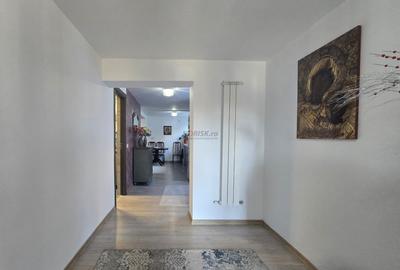 Casă individuală cu 7 camere cu Canalizare în 2 Mai - 7