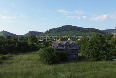 Teren 10304 mp cu casa locuibila! In Bucovina, Zona M... - 3