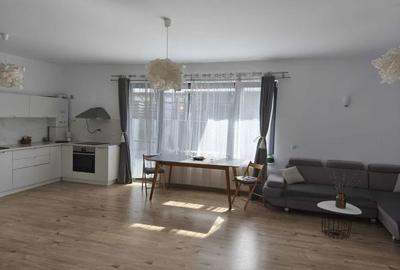 Duplex cu 4 camere cu Canalizare în Florești - 1