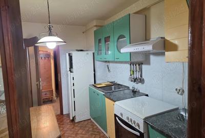 Apartament cu 3 camere decomandat în Aradului - 5