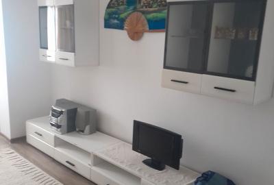 Garsonieră decomandată în Hășdat - 4