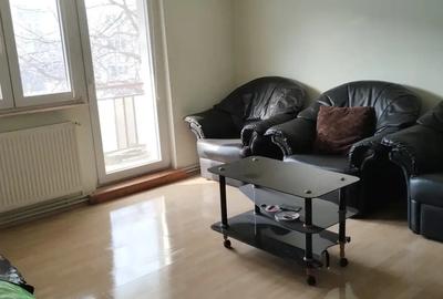 Apartament cu 4 camere decomandat în Central - 2