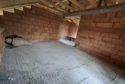 Casă cu Teren 1064 Mp în Vinga - 2