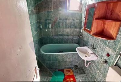 Apartament cu 3 camere semidecomandat în Central - 2