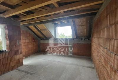 Casă cu 5 camere cu Teren 800 Mp în Giarmata - 4