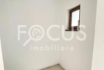 Casă cu 4 camere cu Teren 450 Mp în Central - 1