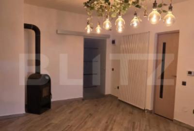 Spațiu comercial, de 70 mp, în Central - 8